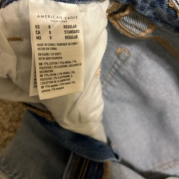 AE Stretch Straight Ripped Mom Jeans - Picture 4 of 4